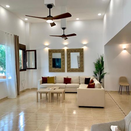Amplia Vivienda New Para12 Pers A 4 Min Caminando De Playa Con Terraza, Piscina Com, Wifi, Ventiladores De Techo, Lavavajillas Roquetas de Mar Esterno foto