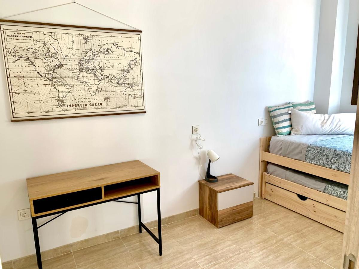 Amplia Vivienda New Para12 Pers A 4 Min Caminando De Playa Con Terraza, Piscina Com, Wifi, Ventiladores De Techo, Lavavajillas Roquetas de Mar Esterno foto